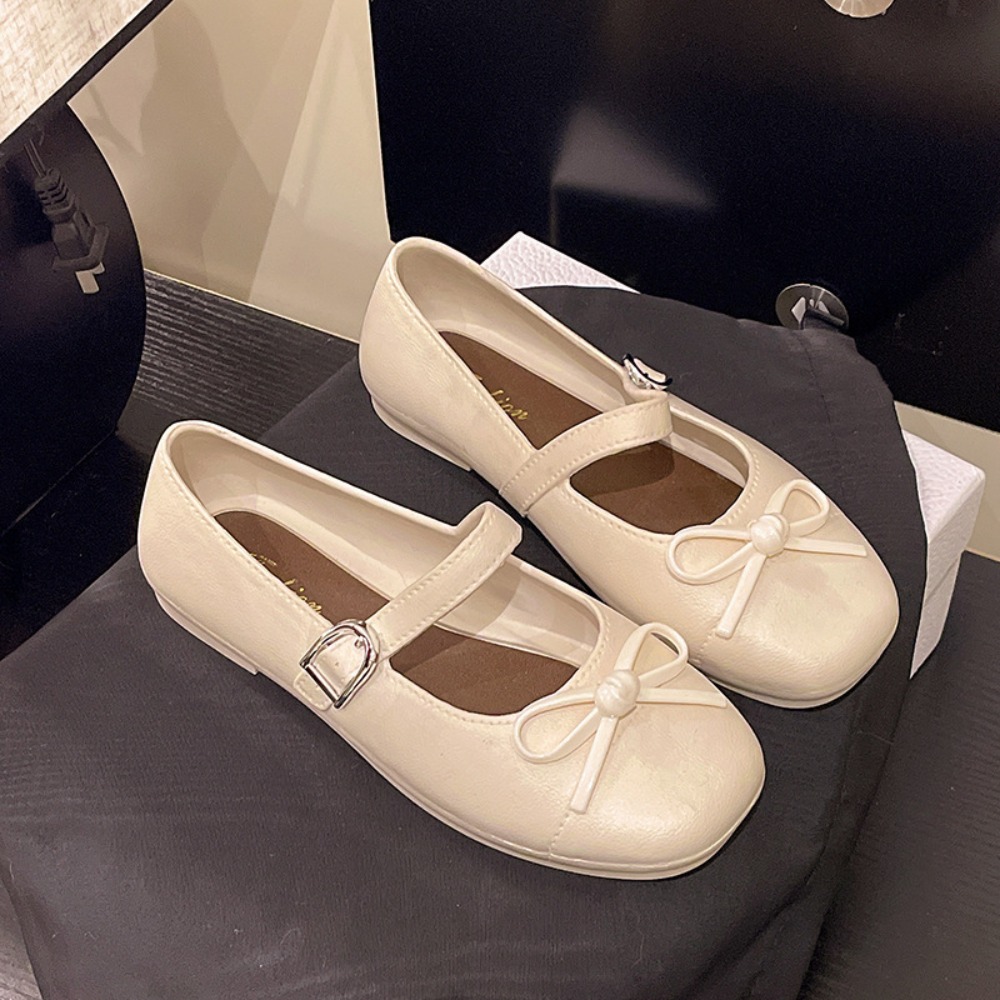 Sandals - รองเท้าแตะผู้หญิงแบบผูกโบว์ประดับมุก ดีไซน์หวาน น่ารัก ใส่ได้หลากหลาย ไม่ลื่น เหมาะกับชุดฤดูร้อน