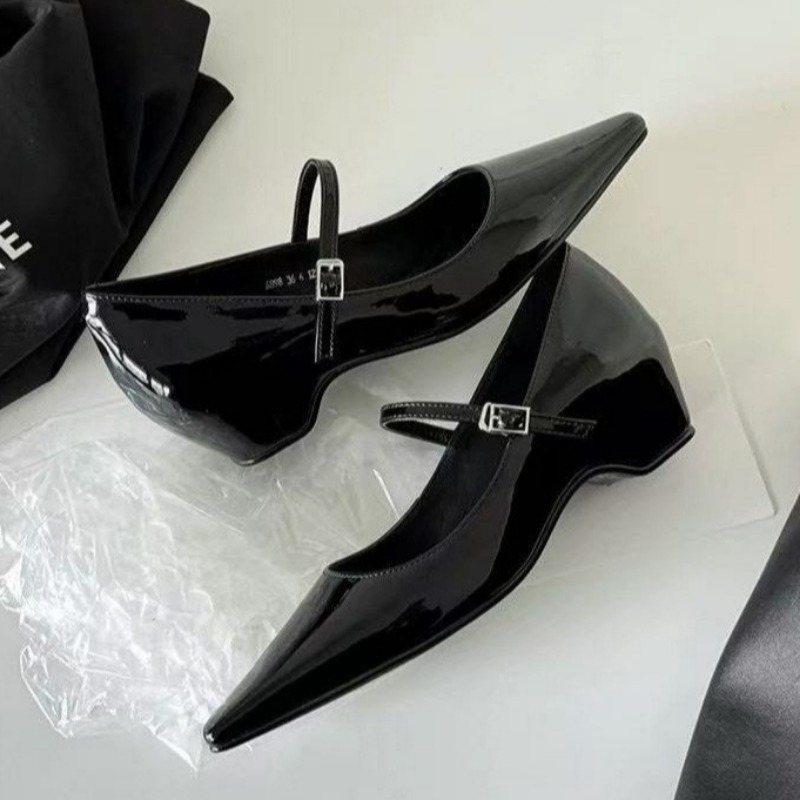 รองเท้าส้นเตารีดแบบแมรี่เจน ดี - Sandals บทวิจารณ์และราคา